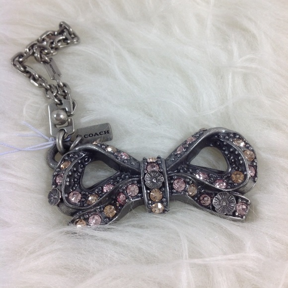 Coach X Celina Gomez metal bow hang charm - Picture 5 of 7